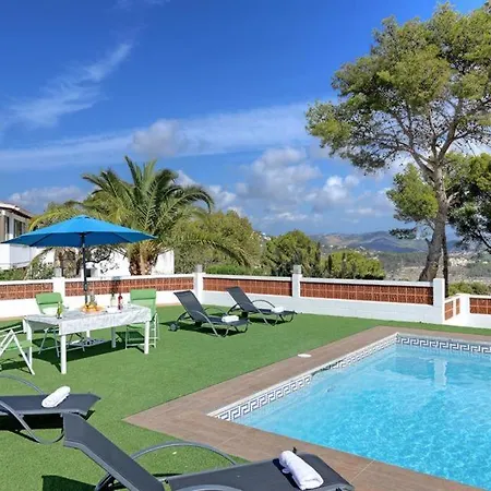 Sleeps 10 Pool Air Con Wifi
