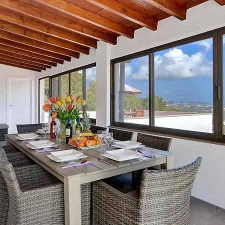 Sleeps 10 Pool Air Con Wifi Villa