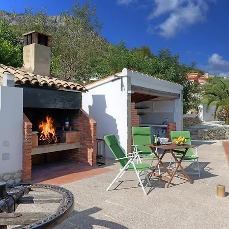 Sleeps 10 Pool Air Con Wifi *